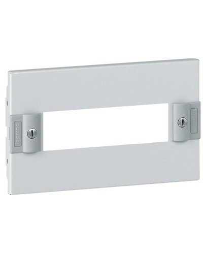 Панель лицевая Legrand 020304 в Абакане Аксессуары для стоек и шкафов Pintop.ru