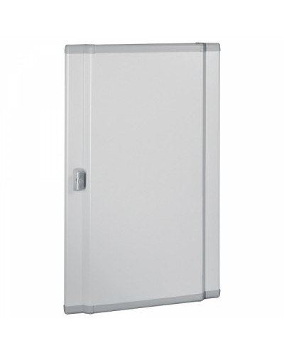 Дверь изогнутая металлическая Legrand 020557 в Абакане Аксессуары для стоек и шкафов Pintop.ru